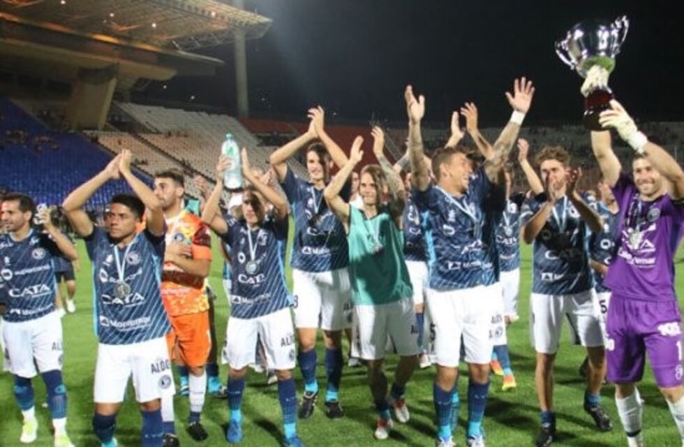 La Lepra se llevó la Copa Mendoza al Gargantini