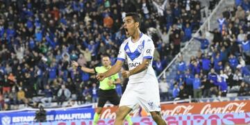 El festejo de Ramis que abrió el marcador\u002E (@Velez)