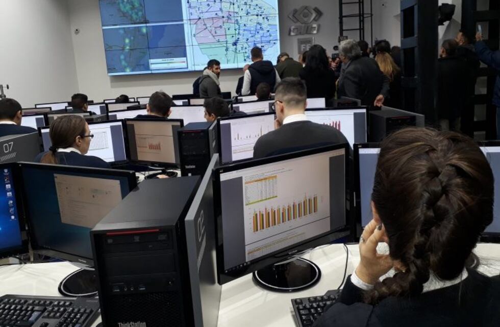 Lifschitz y Pullaro dejaron inaugurado el OJO, la nueva Central de Información Criminal Operativa