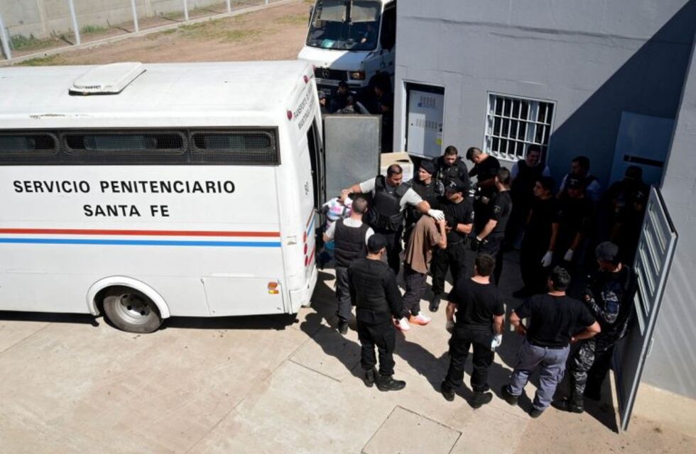 Lifschitz adelantó que sólo habrá un lugar por distrito en Rosario para recibir detenidos