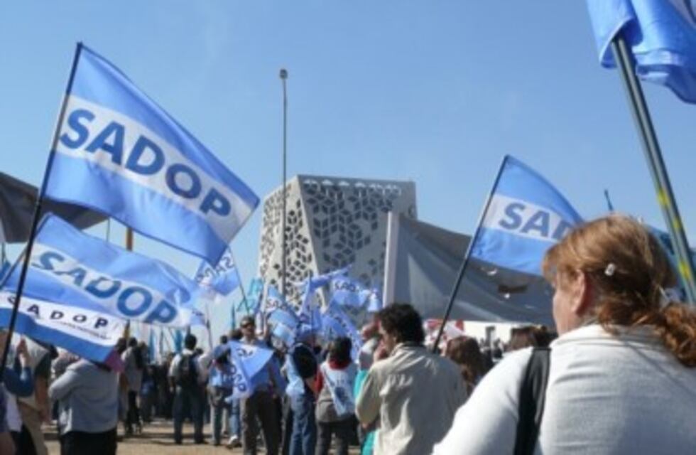 Los docentes privados protestaron en Rawson