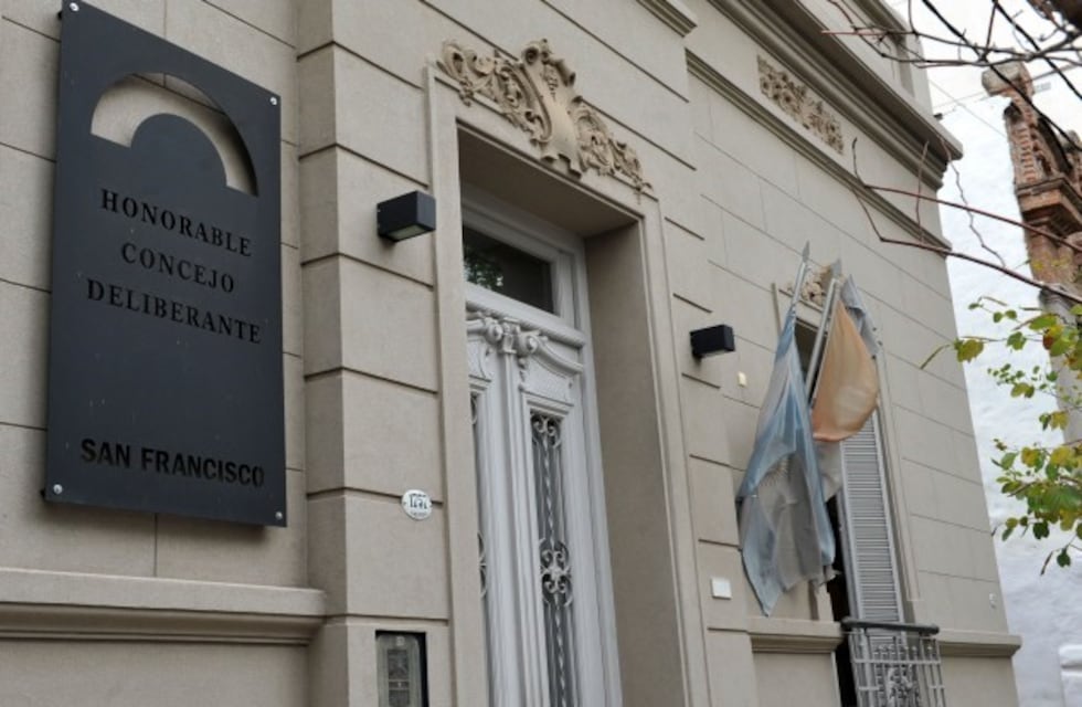 Bares, discotecas y salones de fiestas estarán autorizados a brindar servicio gastronómico durante la pandemia