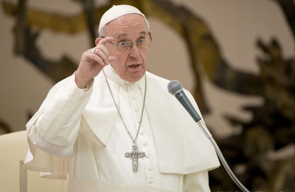 El Papa Francisco pidió evitar violencia y soluciones políticas en Venezuela y Paraguay