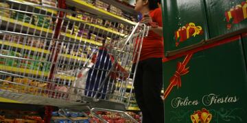 Canasta navideña: fijaron los productos con supermercados tucumanos