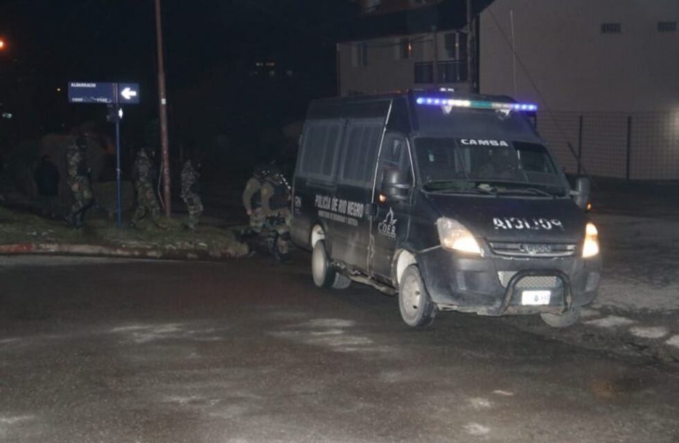 Detuvieron a dos personas que intentaban usurpar una casa en Bariloche