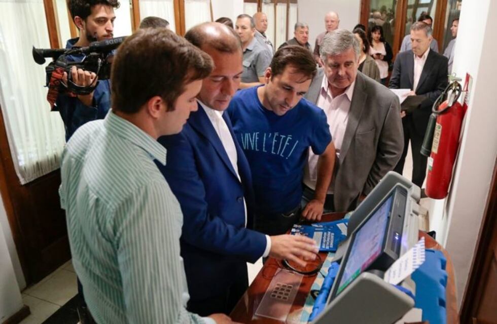 En Neuquén capacitan sobre el uso de la boleta única electrónica