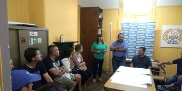 Reunión entre productores cerveceros y el presidente de la Fiesta Provincial del Trigo