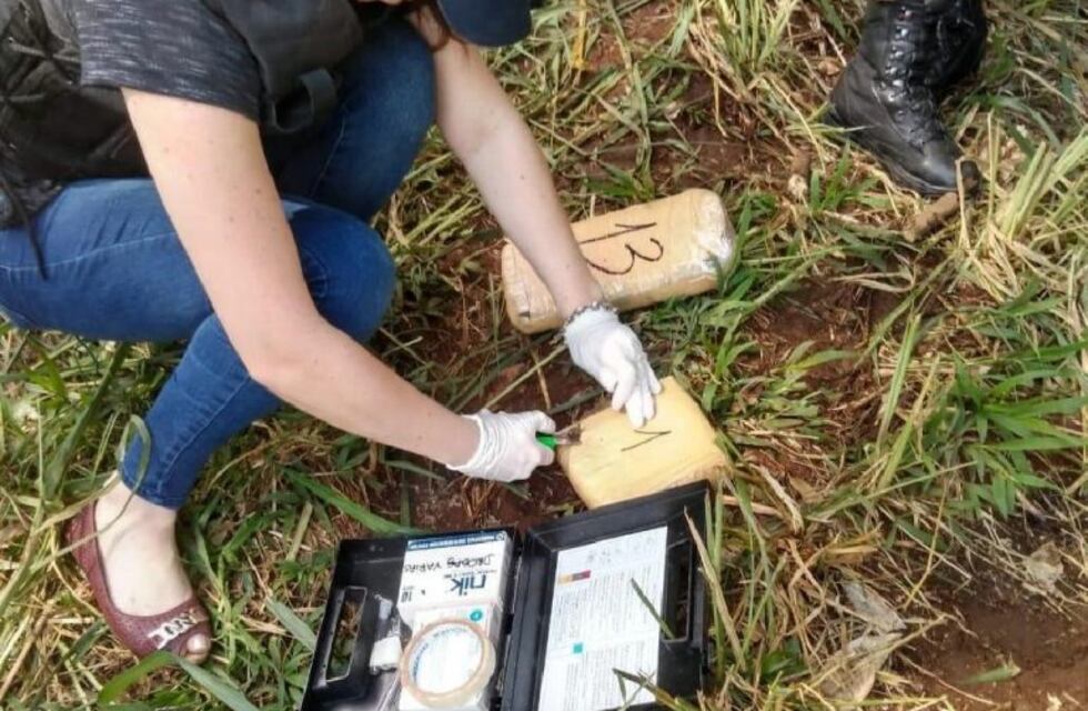 Incautaron 30 kilos de marihuana en una embarcación