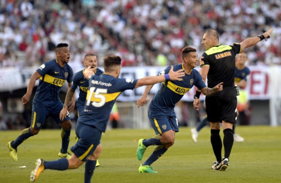 Cardona, la figura de Boca, puede ser sancionado por la FIFA