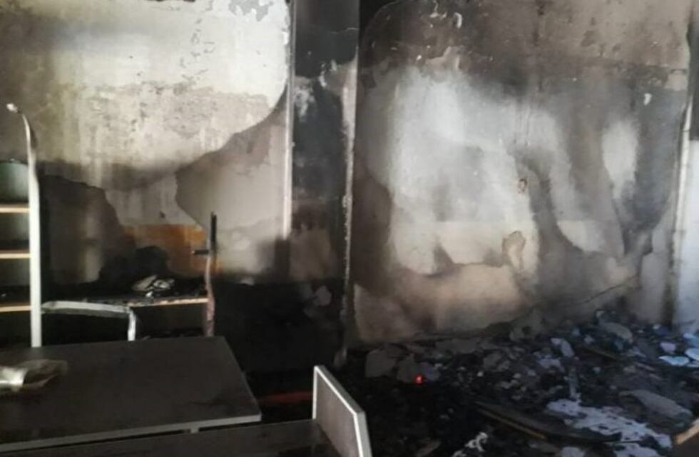 Un incendio consumió un supermercado chino que no había inaugurado