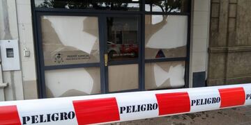Así quedó la fachada del MPA de Rafaela luego del ataque de anoche (VíaRafaela)