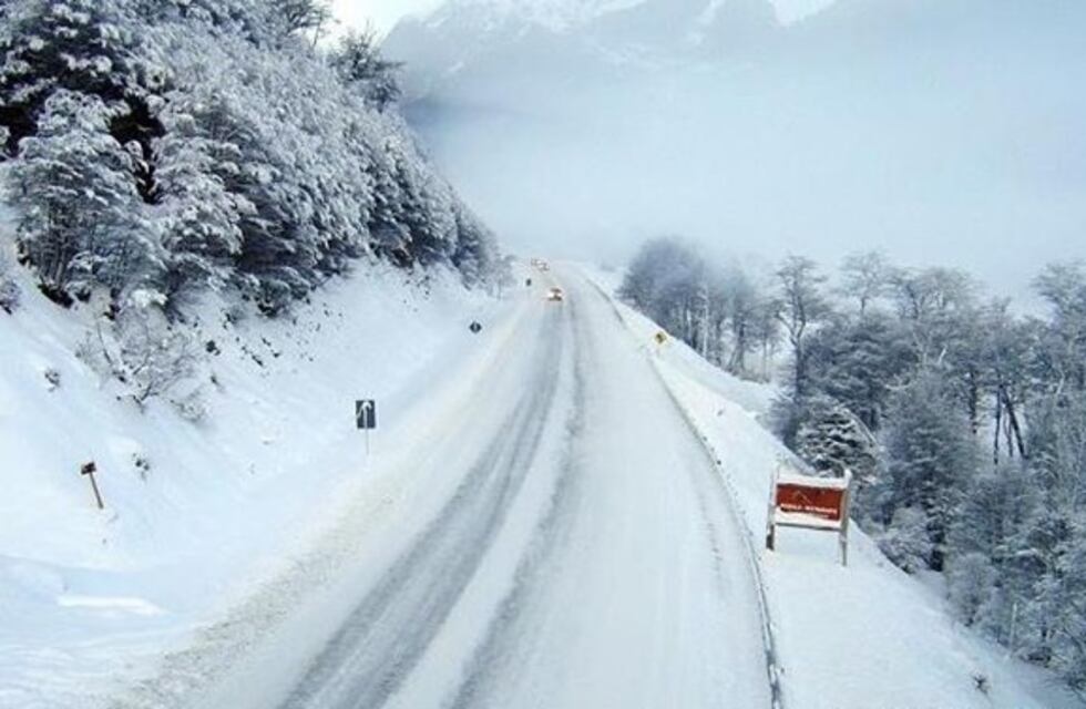 En Tierra del Fuego ya rige la obligatoriedad para transitar con cubiertas de invierno
