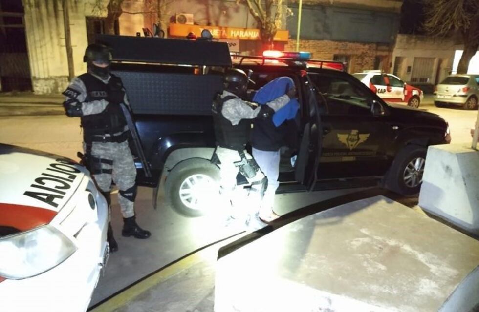 Las Varillas: la FPA desbarató un delivery de drogas