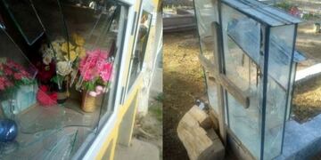 Rompieron 40 nichos en el Cementerio