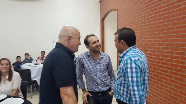 Rafael Morgenstern en Puerto Iguazú con el intendente local Claudio Filipppa\u002E (WEB)