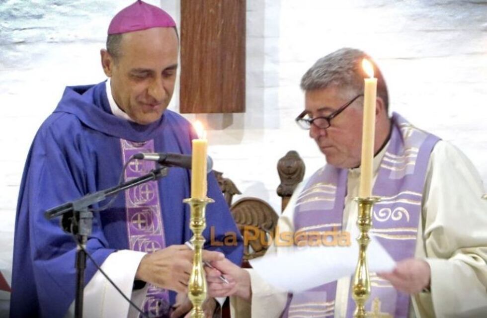 El Arzobispo platense le envió una carta a Eduardo Lorenzo, acusado de abuso sexual