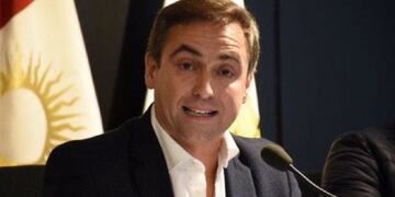 Mestre y el recorte de las jubilaciones: "El legislador 'cara de piedra' González"