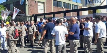 Aceiteros ponen en suspenso un paro total de actividades