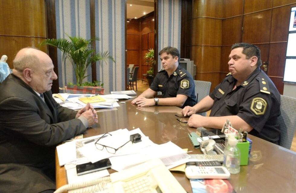 Distinguen a un policía de la bonaerense que no aceptó U$S 5 mil de soborno