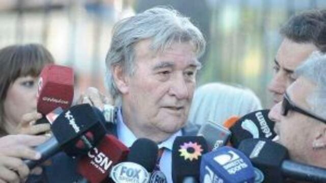 Armando Pu00e9rez tras salir de la reuniu00f3n con dirigentes de Primera.