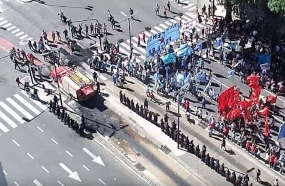 Yerbateros protestaron frente al Congreso