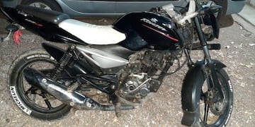 Moto accidentada en Deheza