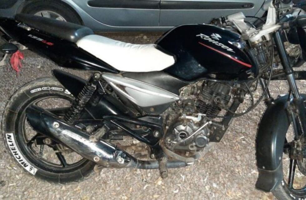 General Deheza: iban cinco en una moto y fueron chocados por otra