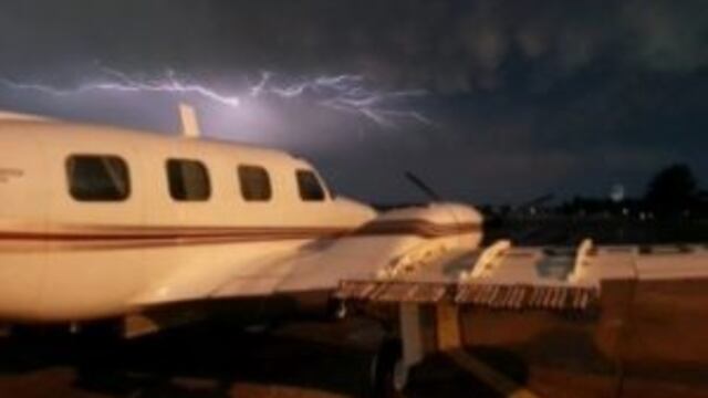 Los aviones del Sistema Integral de Lucha Antigranizo realizaron tareas de mitigaciu00f3n, en la jornada y noche del 24 de diciembre.