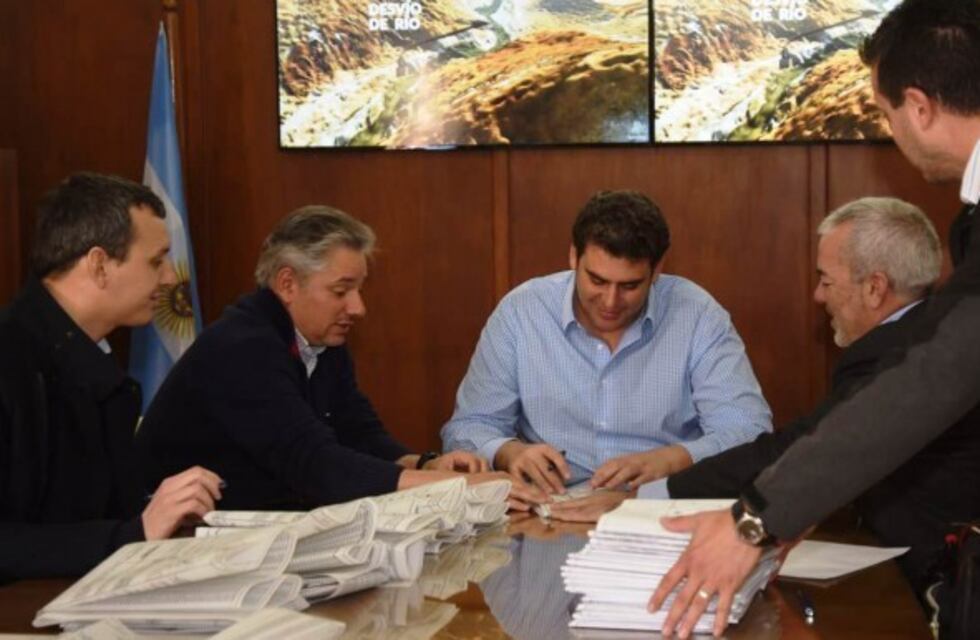 Empezaron las expropiaciones de más de 4 mil hectáreas para Portezuelo del Viento