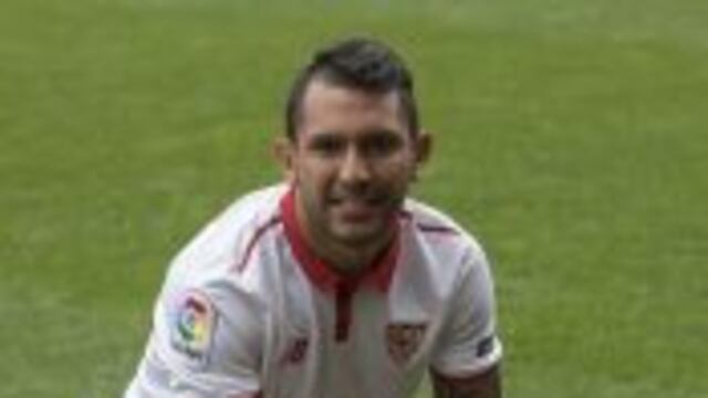 El mediocampista se divirtiu00f3 ante las cu00e1maras del equipo espau00f1ol.