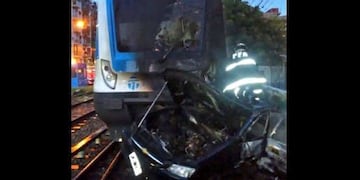 Choque Tren Sarmiento y taxi