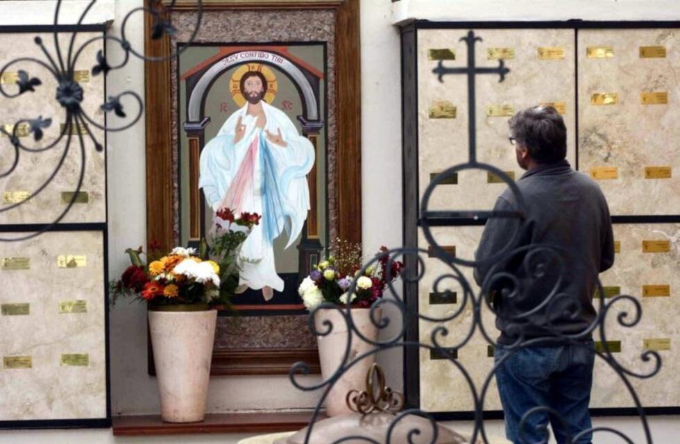 Algunas iglesias planean construir espacios para las cenizas de los difuntos