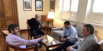 Encuentro entre autoridades de la Liga del Sur y el intendente