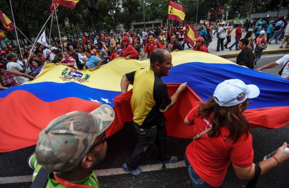 Postergan para 2017 las elecciones regionales en Venezuela