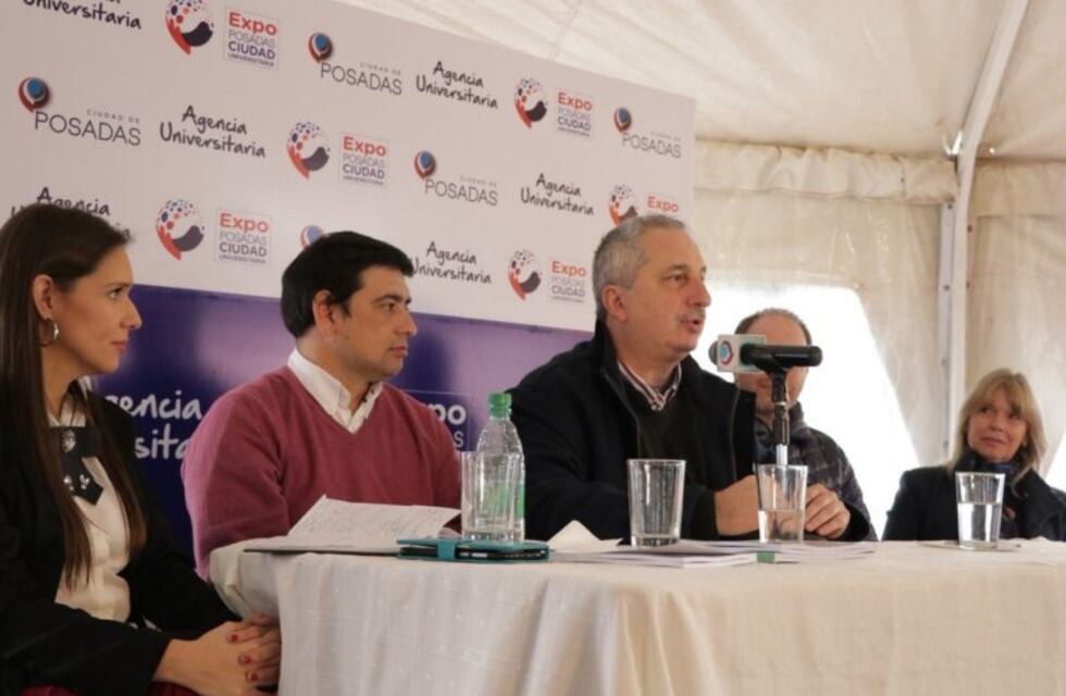 El gobernador Passalacqua avaló la defensa de la universidad pública