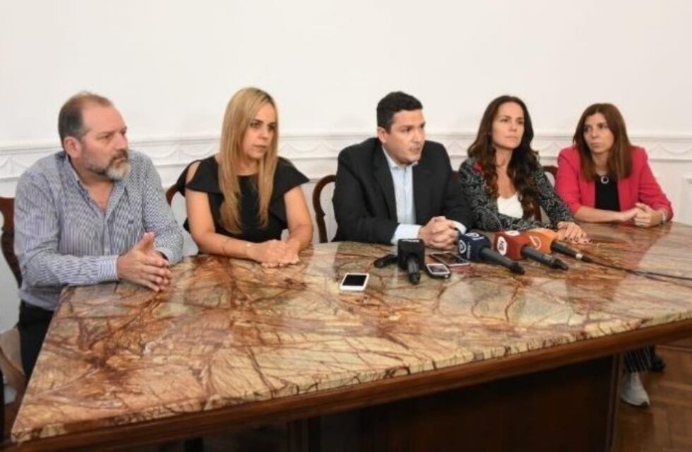 Se quebró el bloque de Cambiemos en el Concejo: "Roy nos traicionó"