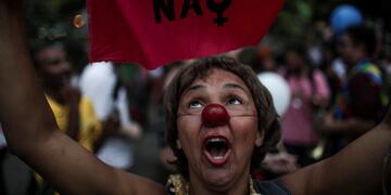 Cientos de personas participan de un acto conocido como \