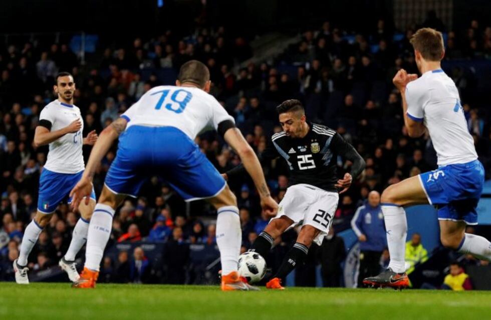 Sin Messi, Argentina le ganó 2-0 a Italia en Manchester
