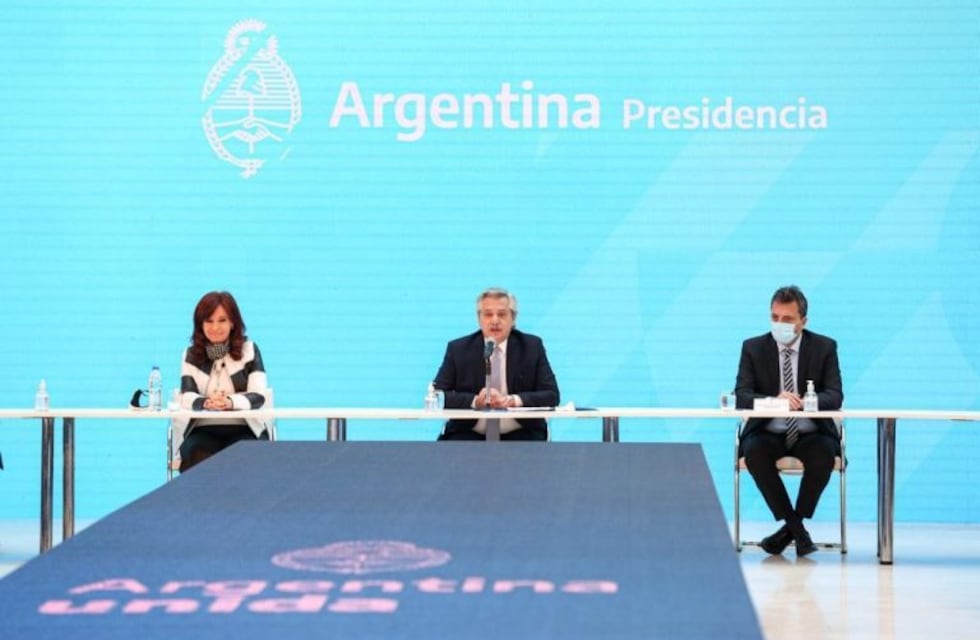 Arcioni participó del anuncio de Alberto Fernández sobre la reestructuración de la deuda nacional