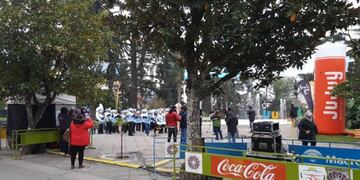 Pantalla gigante en Plaza Blegrano