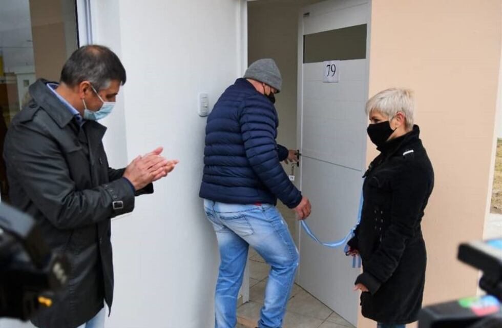 Morteros: entregaron dos viviendas del plan 114