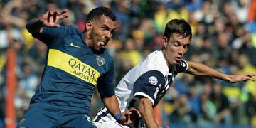 Carlos Tevez  y Juan Cruz Komar\u002E