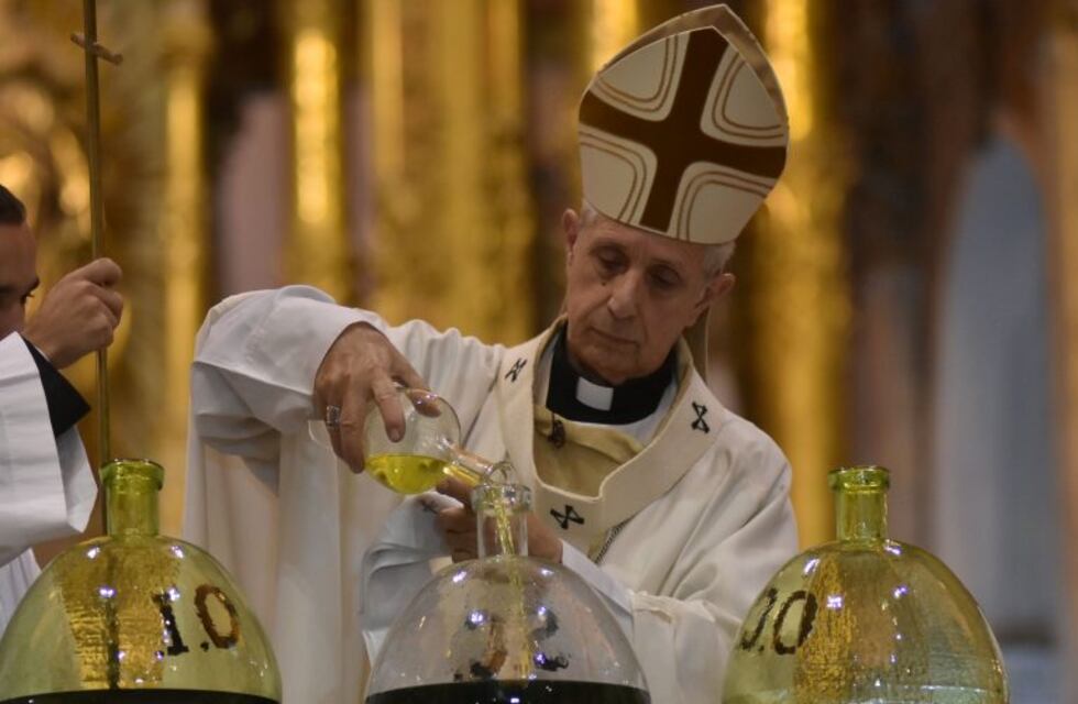 Poli instó a los sacerdotes a dar un servicio de mediación entre el proyecto de Dios y los poderes del mundo