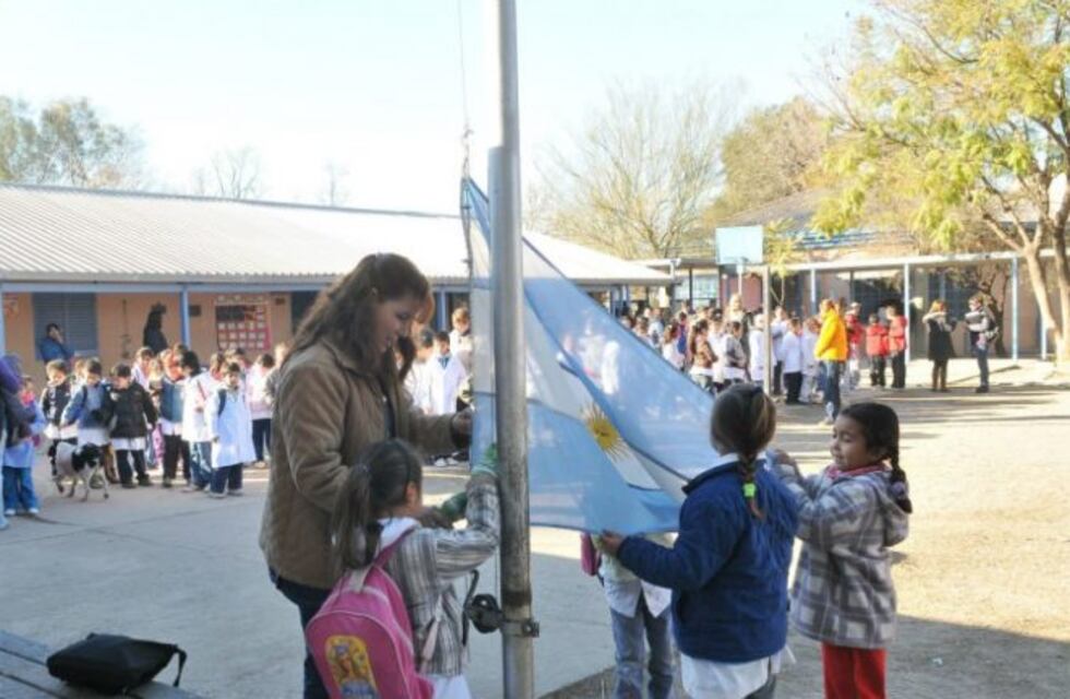 ¿Habrá clases este lunes en los colegios cordobeses donde se votó?