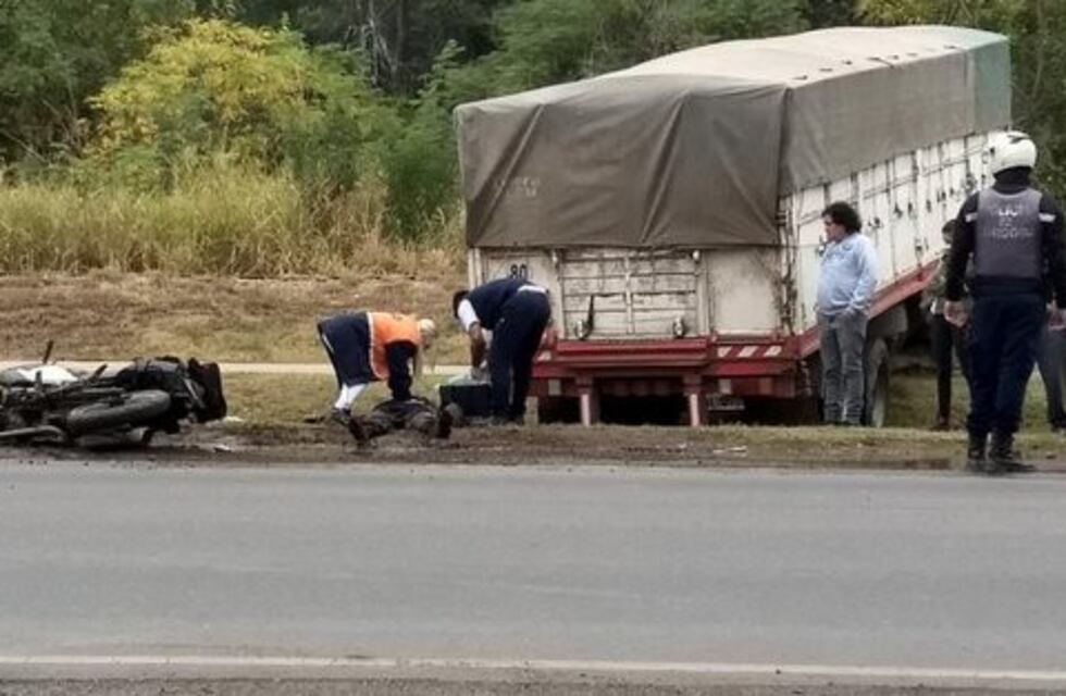 Murió el motociclista arrollado por un acoplado