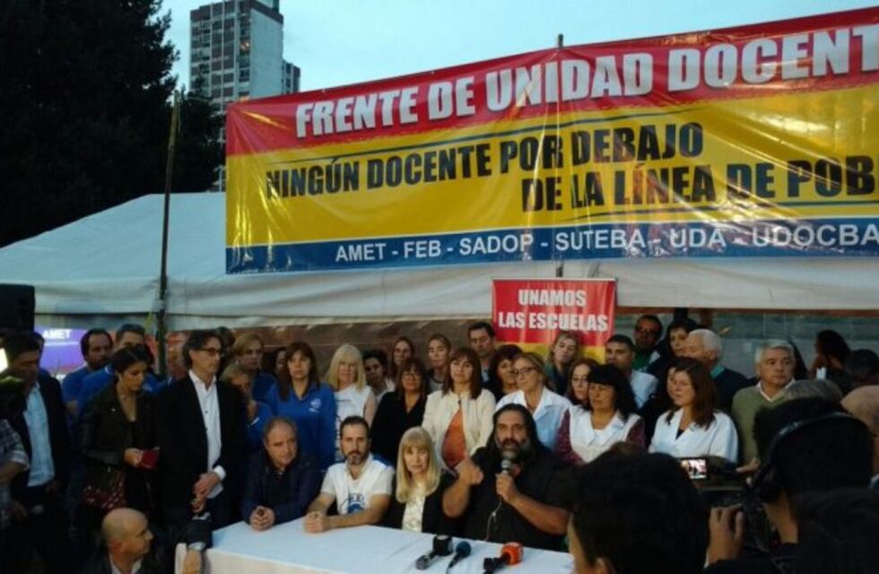 Los docentes advirtieron sobre nuevas medidas de fuerza si no se les paga lo descontado por días de paro