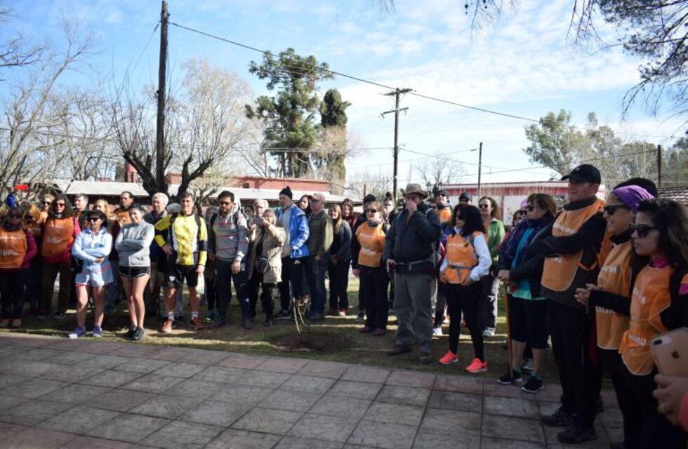 Comenzó el mes del senderismo en Las Calles con record de participantes