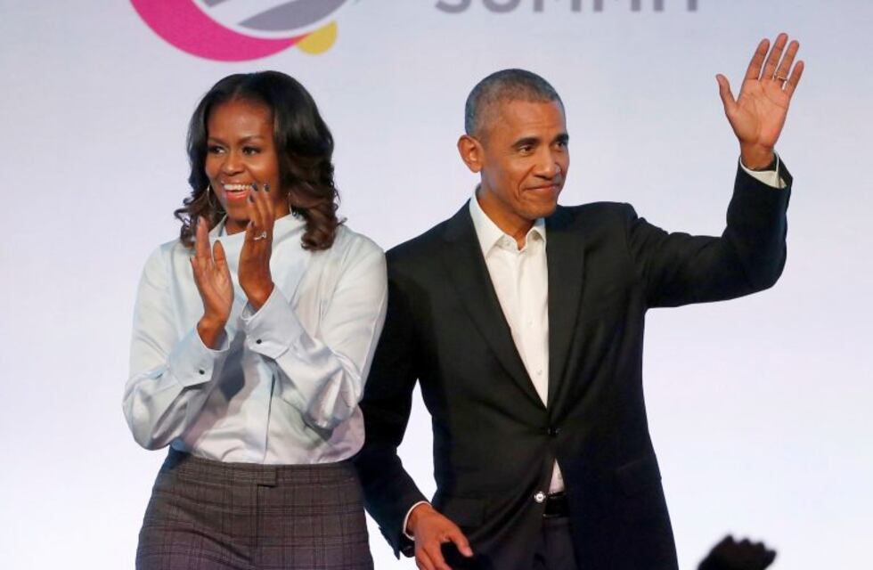 Barack Obama sorprendió con imágenes amorosas para Michelle