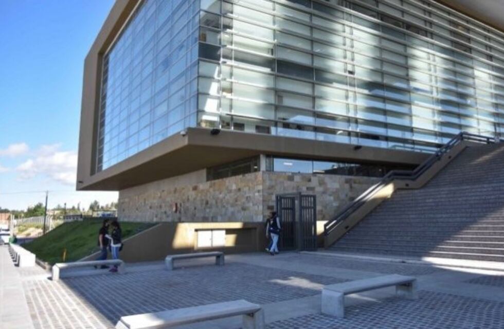 Neuquén: golpeó y abusó de su novia junto a un amigo