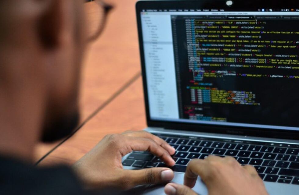 Se lanzó la primera academia de Ciberseguridad de Argentina